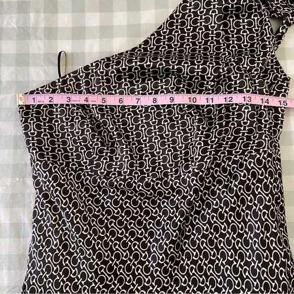 GORGEOUS Serena dress one shoulder silky dresses black cream white size 3 lightw - Picture 9 of 14